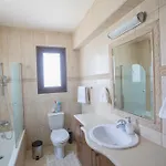 Artemisia Villa